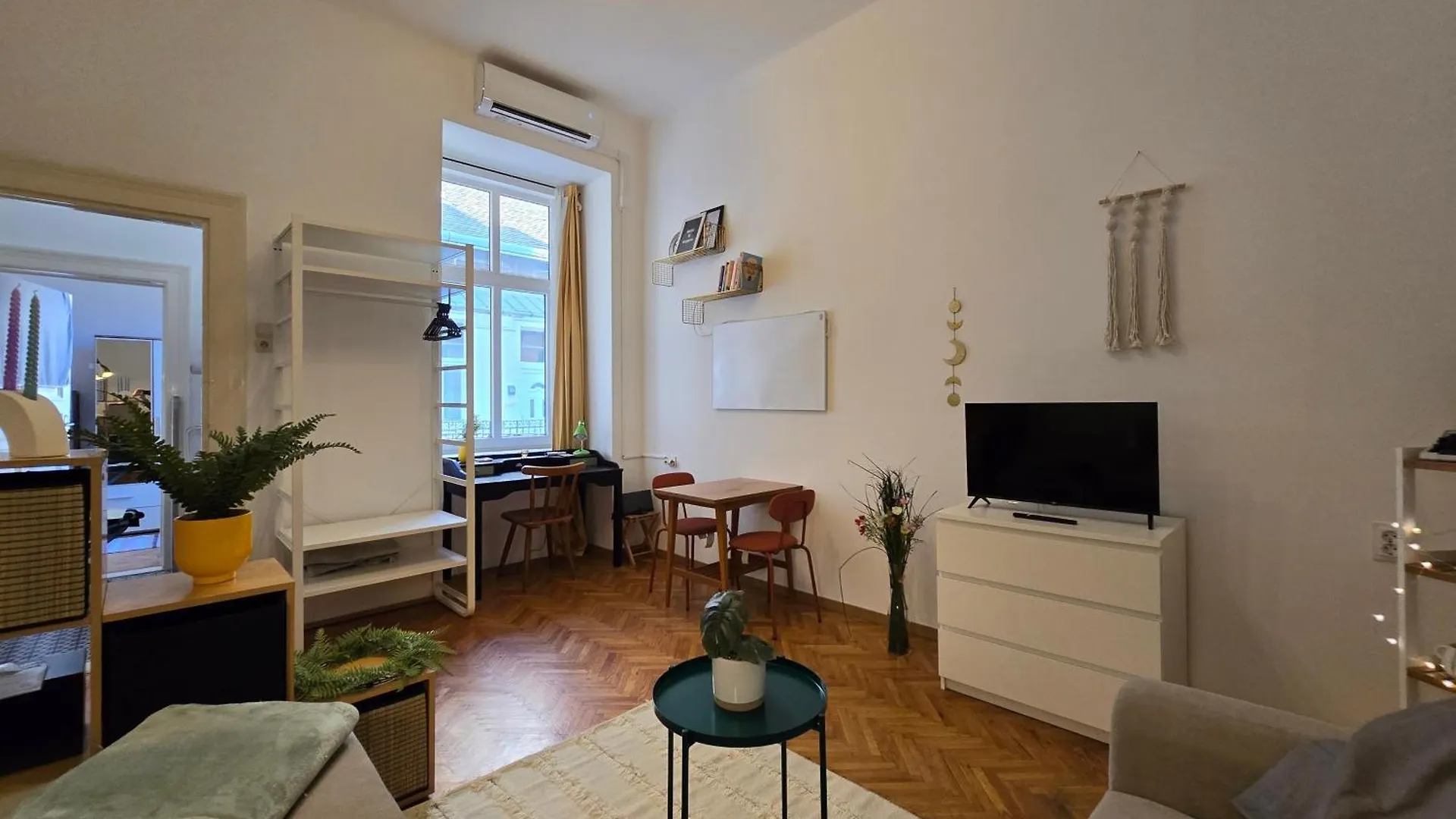 Appartement Grand Boulevard Ap Downtown Near 4-6 Tram Budapest